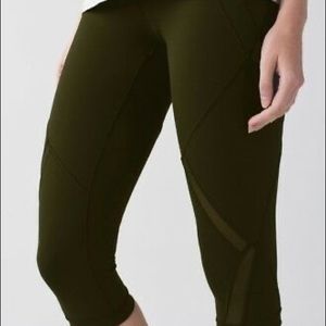 Lululemon cool to street crops